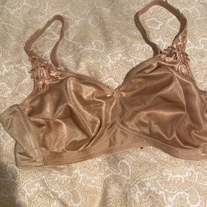 Silky nude color bra by Dominique with lace applique